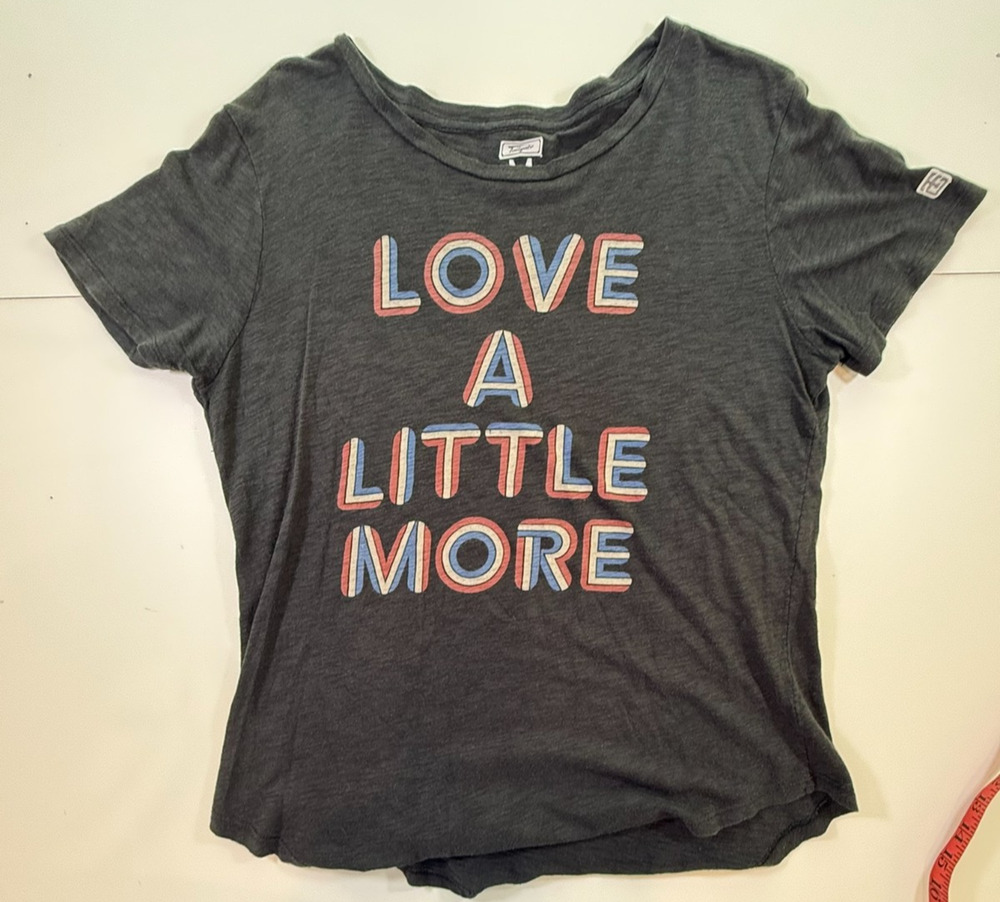 Love a Little More Ladies Tailgate T-shirt Sz M